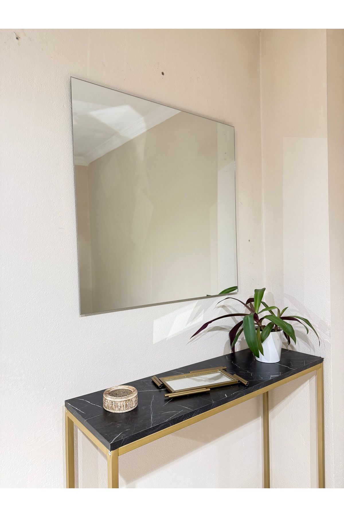 80x80 Kare Çerçevesiz Ayna