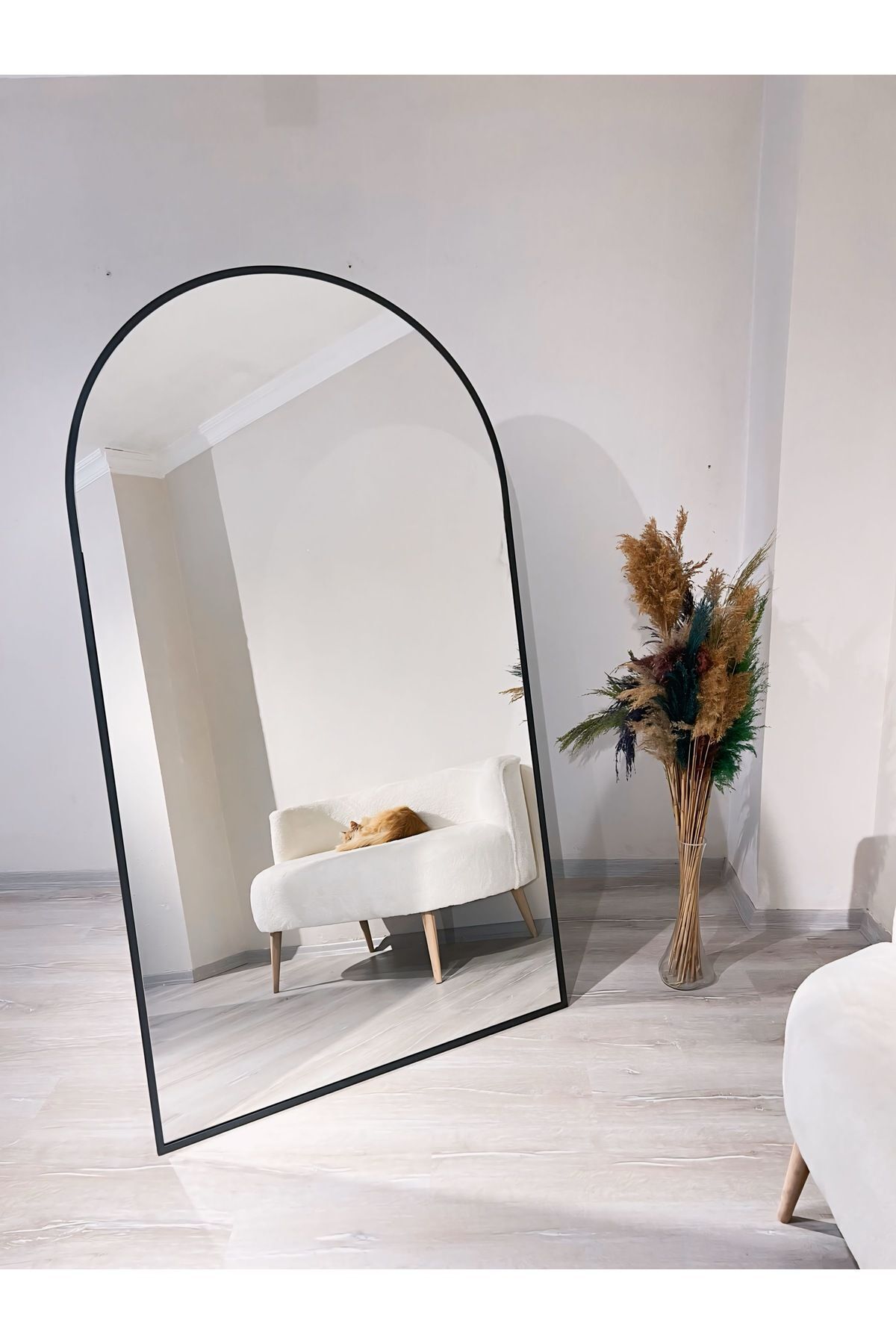 Metal Çerçeve Siyah Oval Ayaklı Boy Aynası 100x180