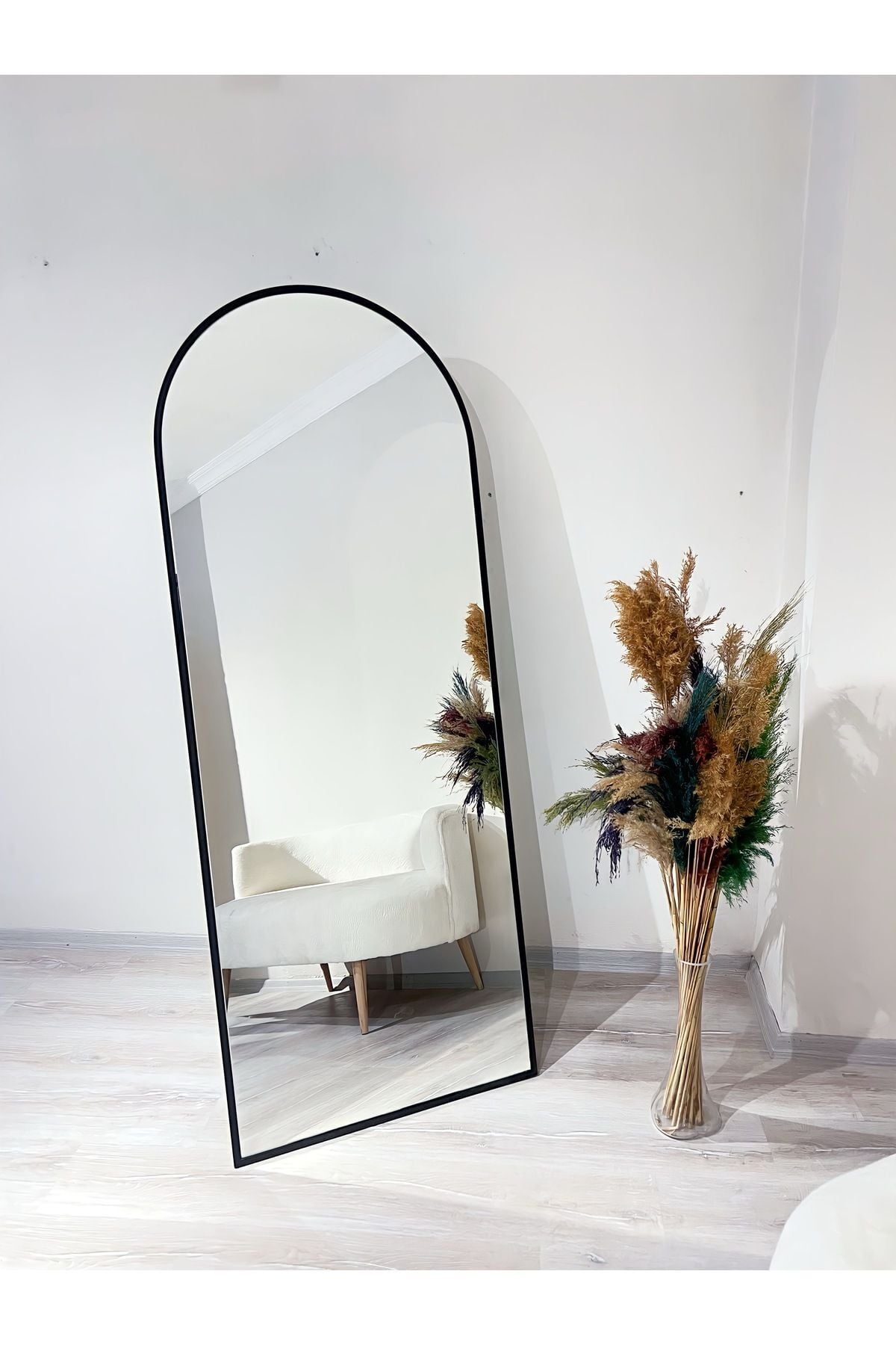 Metal Çerçeve Siyah Oval Ayaklı Boy Aynası 70x180