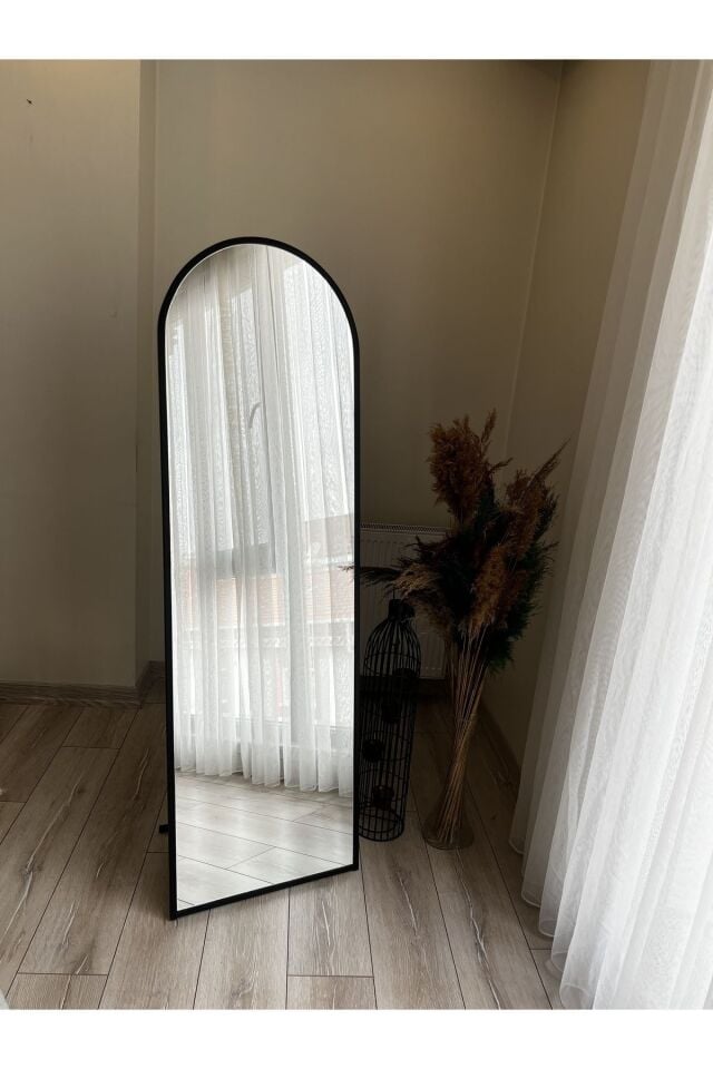 Metal Çerçeve Siyah Oval Ayaklı Boy Aynası 50x160