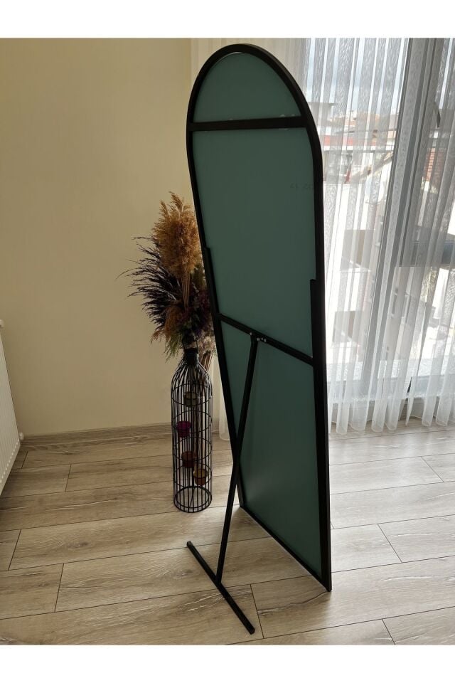 Metal Çerçeve Siyah Oval Ayaklı Boy Aynası 50x160