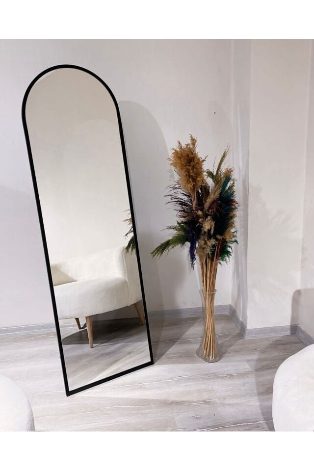 Metal Çerçeve Siyah Oval Ayaklı Boy Aynası 50x160