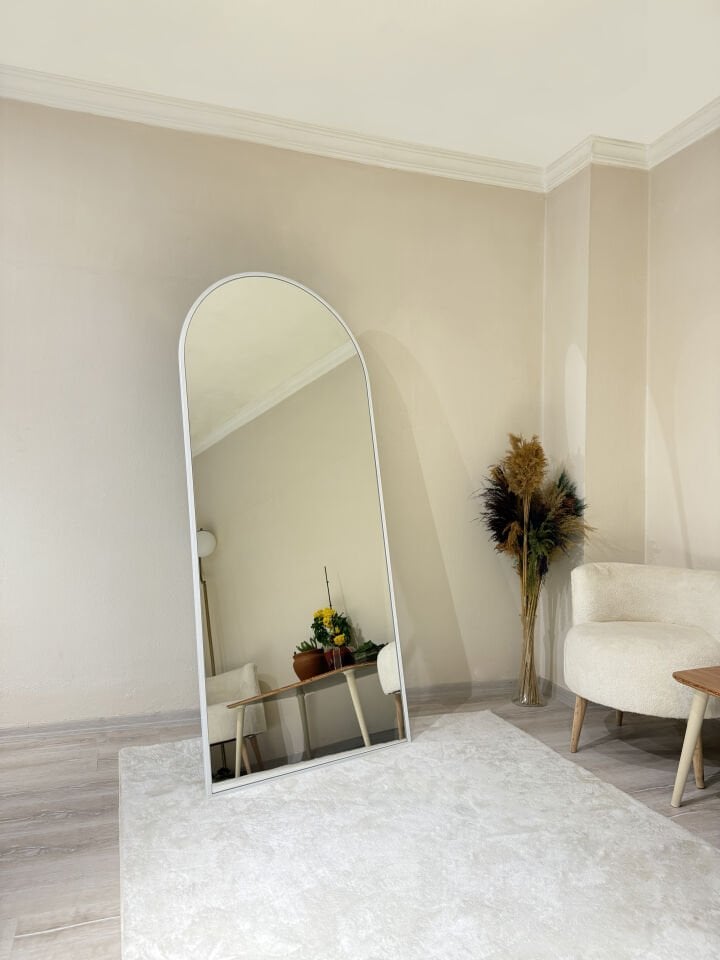 Metal Çerçeve Beyaz Oval Ayaklı Boy Aynası 80x180